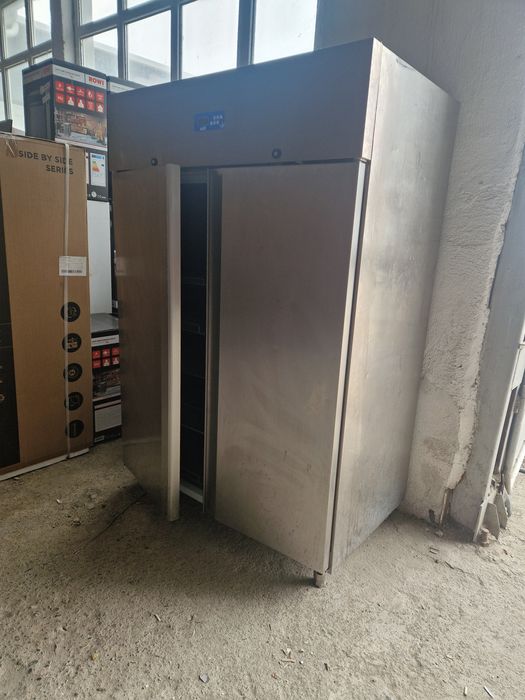 Професионален фризер 1200 литра Ozti