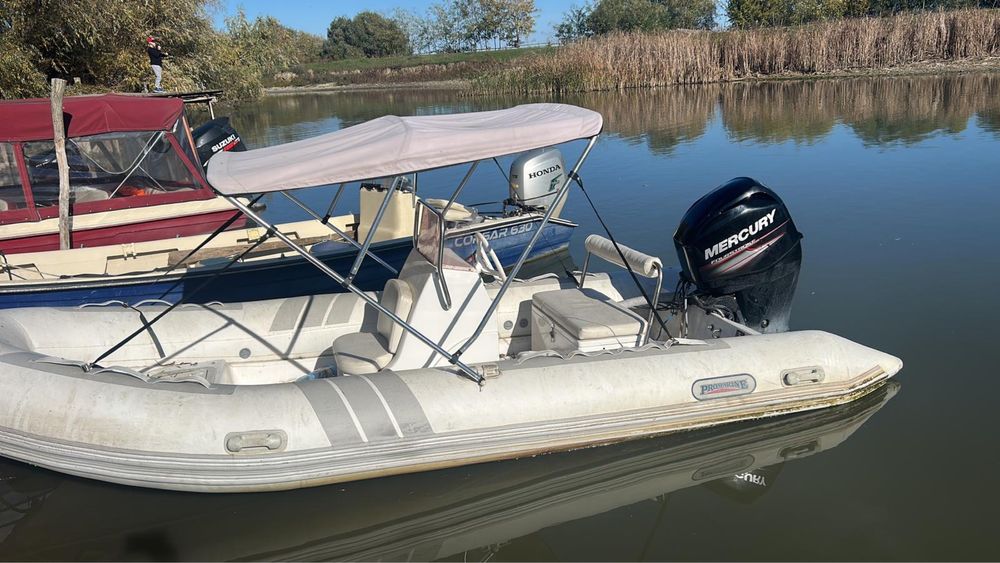 Barca pneumatica promarine cu chila rigida si motor 50cpfabr 2017