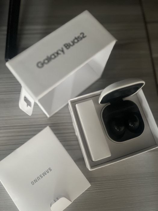 Samsung Buds 2 sigilate, originale, desfacute doar pentru proba
