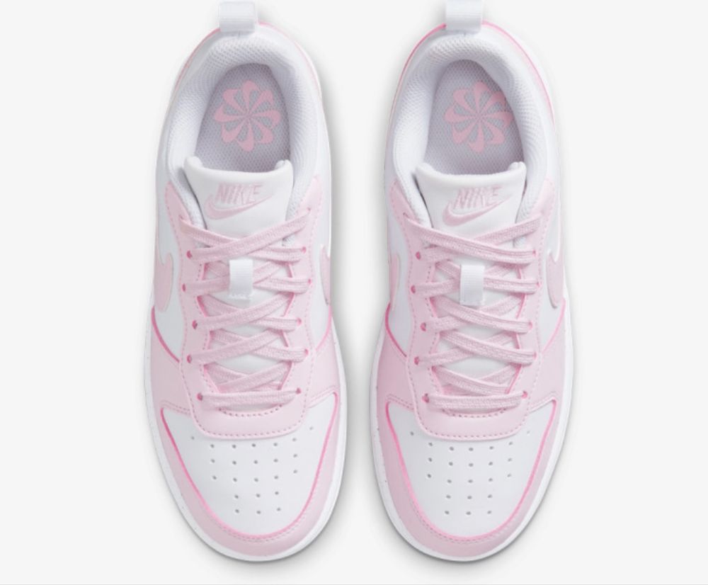 Nike roz cu sireturi cu sclipici