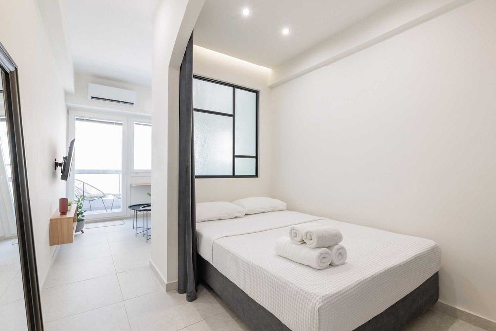 Дава се под наем Двустаен апартамент в София, Център - 55 кв.м за 382.5 € - Снимка #1