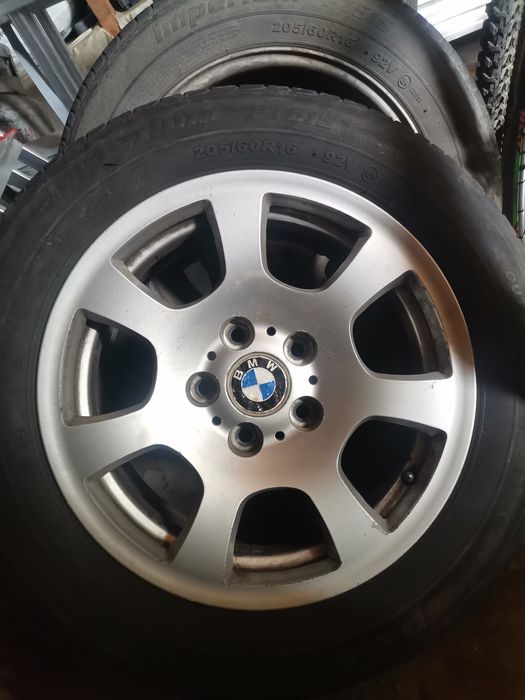 Vând 4 jante bmw