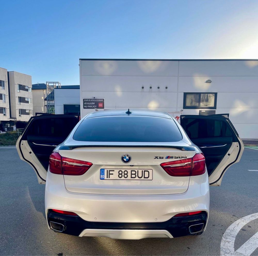 BMW X6 M PACHET 3.0 alb perlat