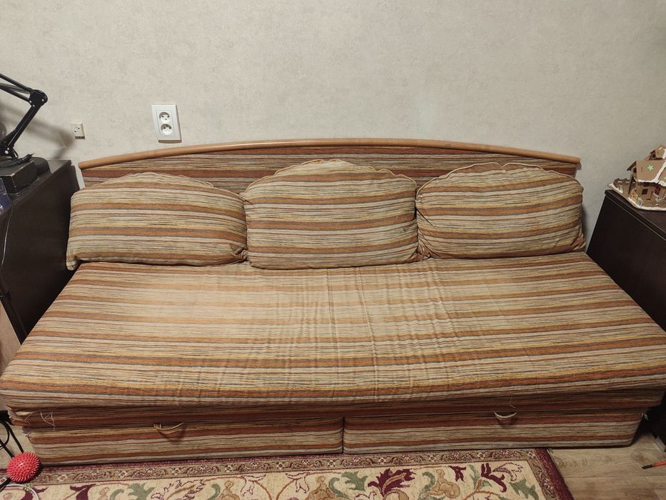Отдам диван б/у раскладной