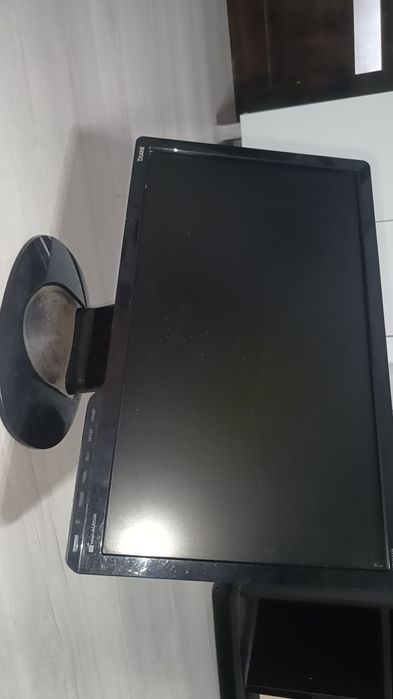 Vând monitor pentru PC cu mufa vga