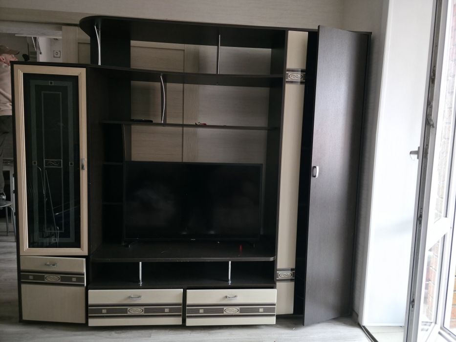 Стенка шкаф для зала