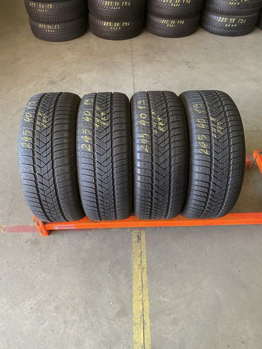 Anvelope iarna 245/40/19 Pirelli Sottozero 3 RFT 245 40 19 R19