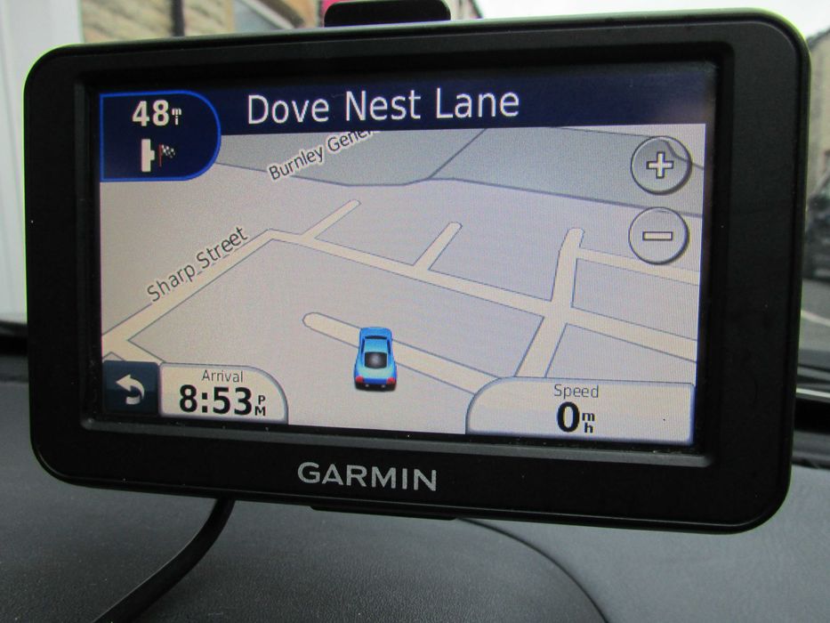 Навигация Garmin nüvi 40