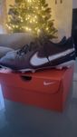 Футболни обувки Nike37