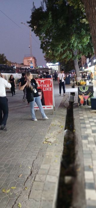 Telefon ustasi uchun arendaga joy Remont telefon
- Maksim Gorkiy
- Oda