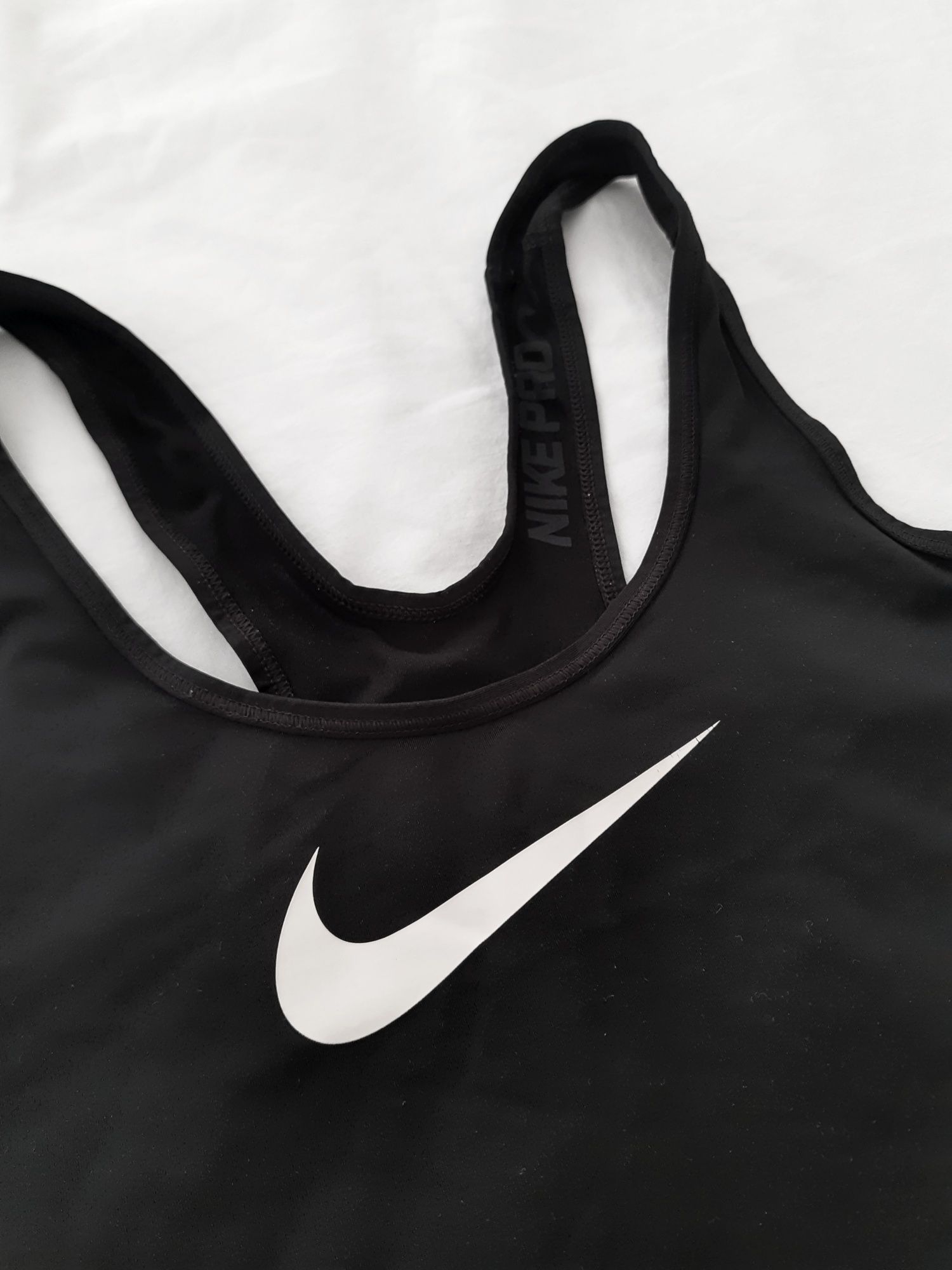 Дамски потник Nike - размер S
