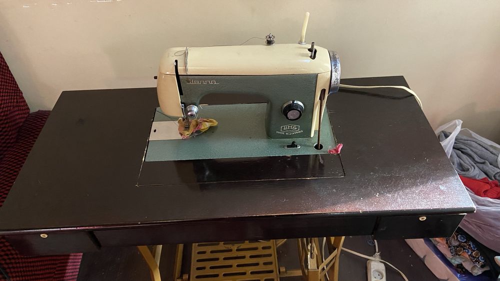 Masina de cusut Ileana