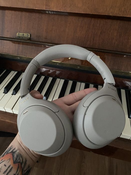 Наушники.Sony WH-XM1004