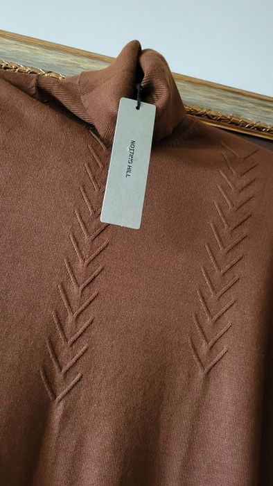 Pulover calitativ Notting Hill cu etichetă