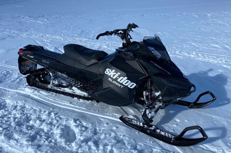 Моторна шейна Ski Doo Summit Rotax 800R E-tec