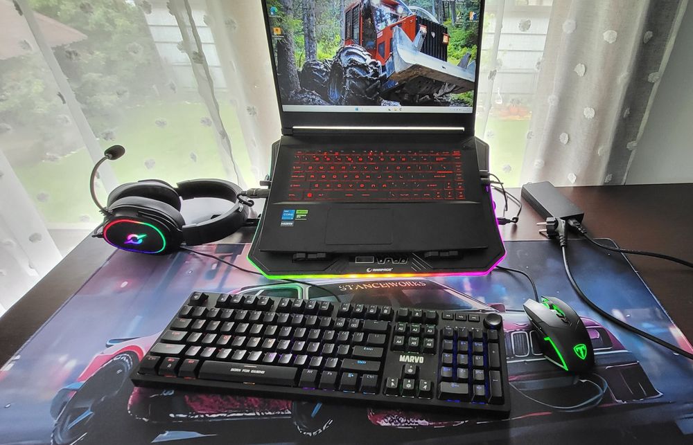 Laptop gaming Msi rtx 4050 intel i5, setup