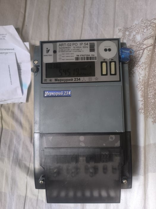 Продам счетчик электроэнергии 3 фазы