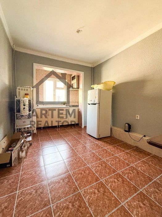 Срочно продам квартиру 62м2 ОТДЕЛЬНЫЙ ВХОД на Паркентском возле базара