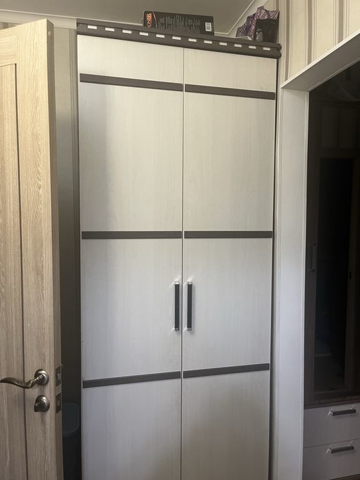 Продам шкаф ддя одежды