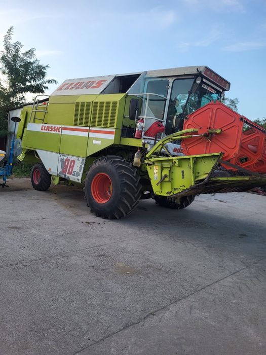 Vând combină Claas dominator 98