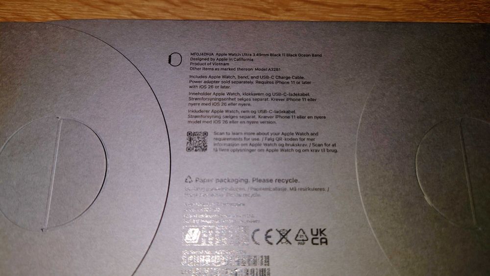 НОВ Apple Watch Ultra 3 49mm Black Ti Black Ocean Band Смарт часовник