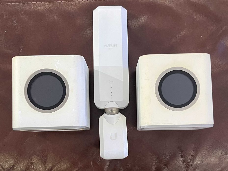 2 x Amplifi HD Ubiquiti AFi-R