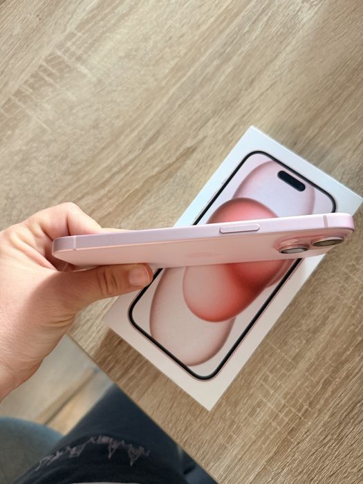 Iphone 15 Pink 128 GB в гаранция