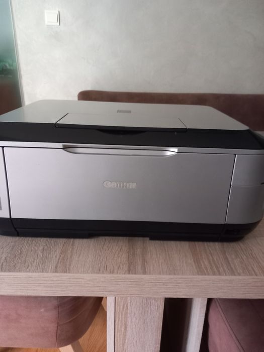 Продавам мултифункционално устройство  3в1 Саnon MP620