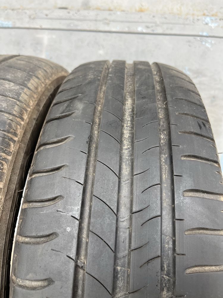 2 бр. летни гуми 195/65/15 Michelin 5 mm DOT 0815