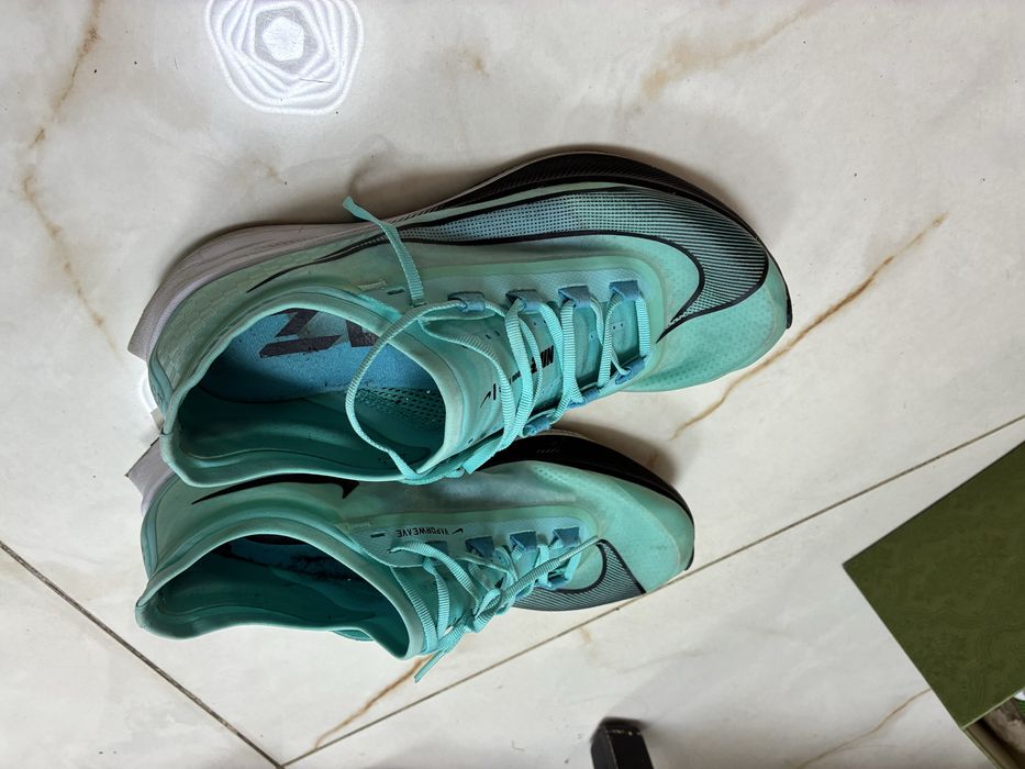 Nike trainers размер 44