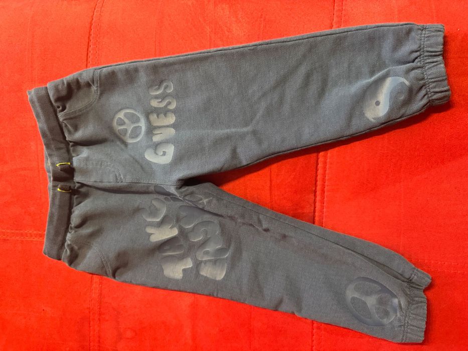 Guess- детски дънки, 24 месеца