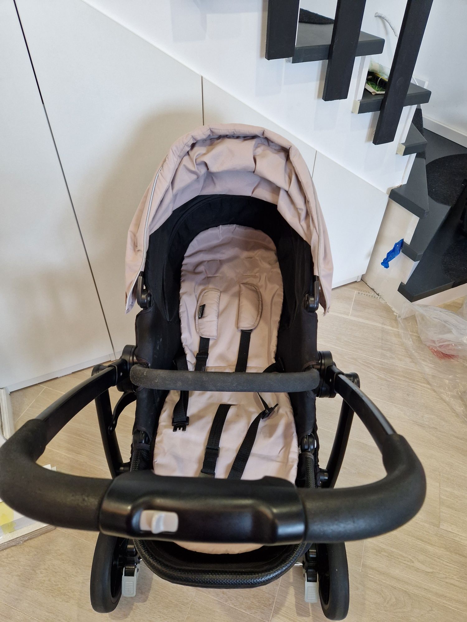 Carucior 3 in 1  Graco si CADOU SCAUN MASINA