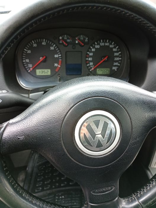 Продавам Фолксваген голф