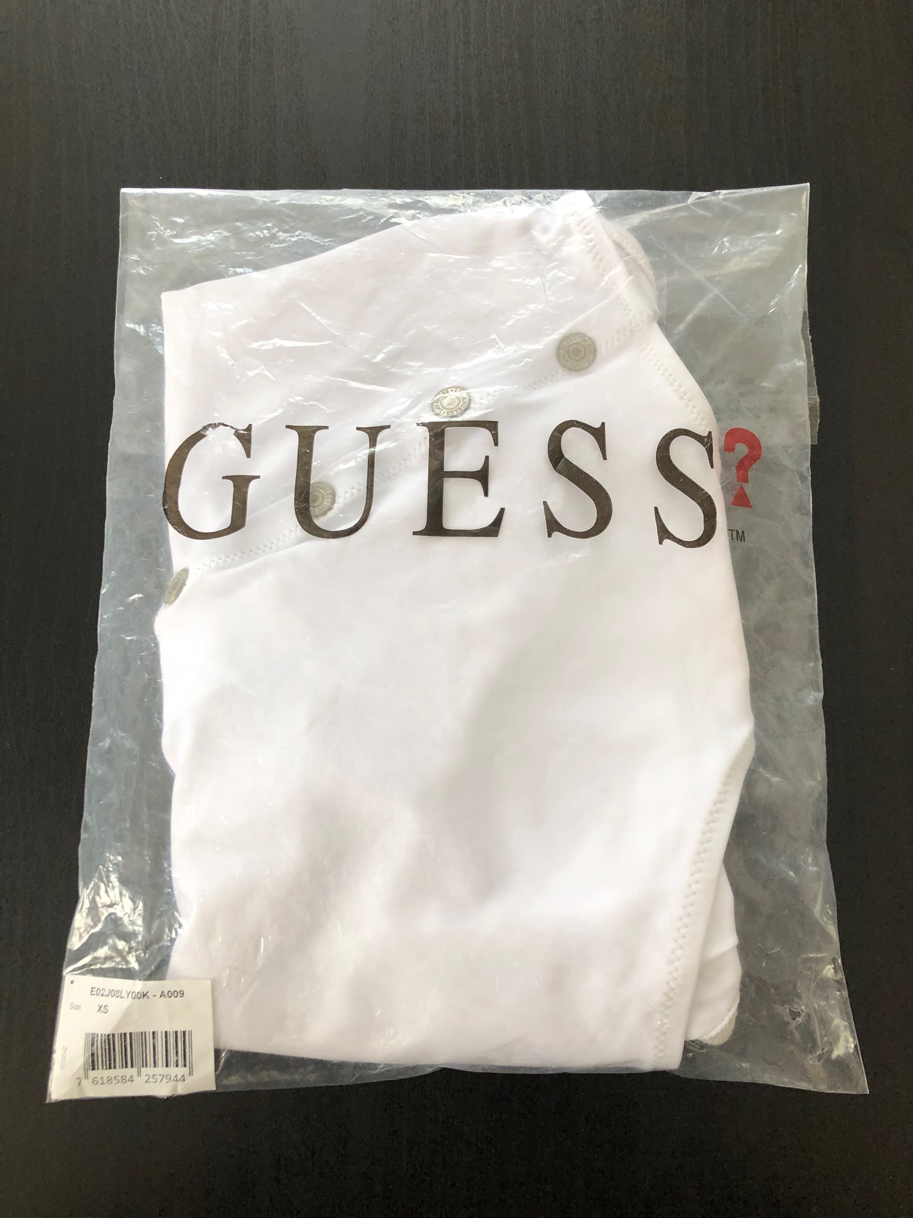 GUESS - дамски цял бански