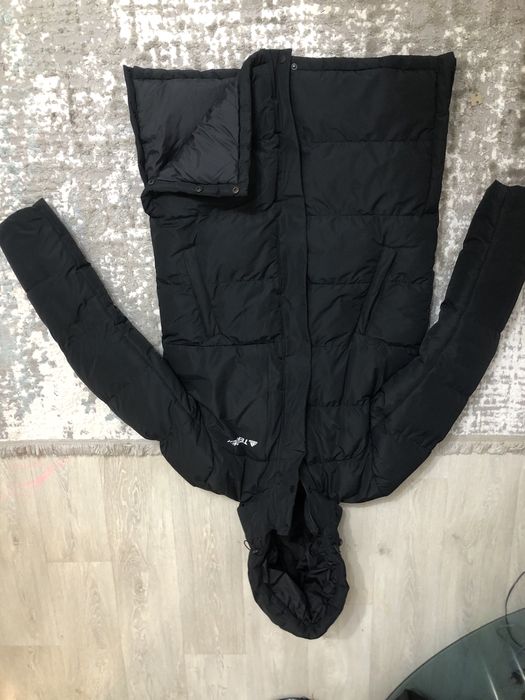 Продам зимнюю куртку Adidas Terrex.