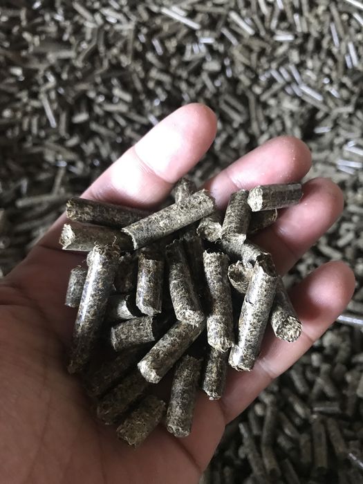 Жмых гранула в мешках корм жем