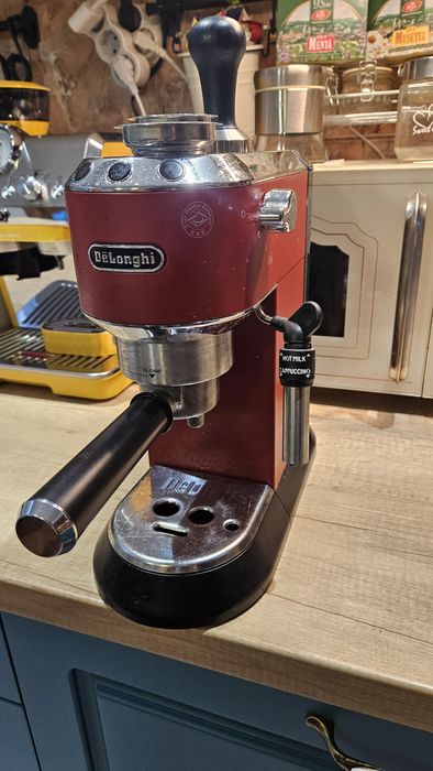 Vand Expresor Delonghi