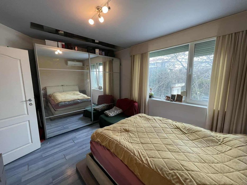 Продавам двустаен с парко място в Евксиноград,собственик