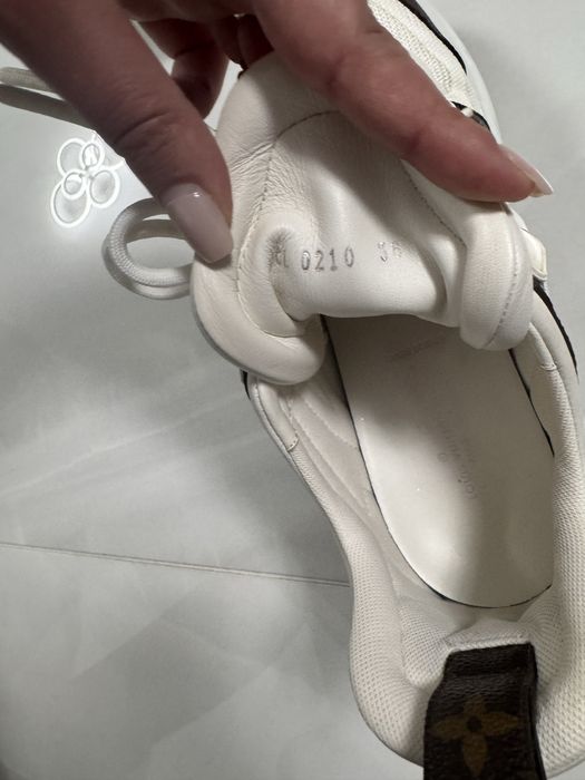 Adidasi louis vuitton originali