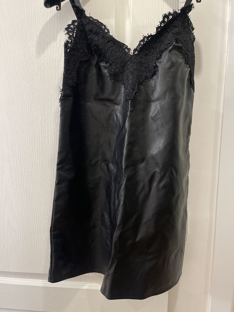 Кожена рокля  по модел на Zara