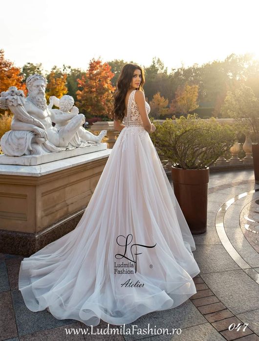 Vând rochie de mireasă