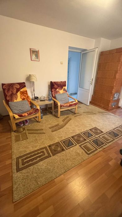 Casa solida din beton si caramida, complet utilata