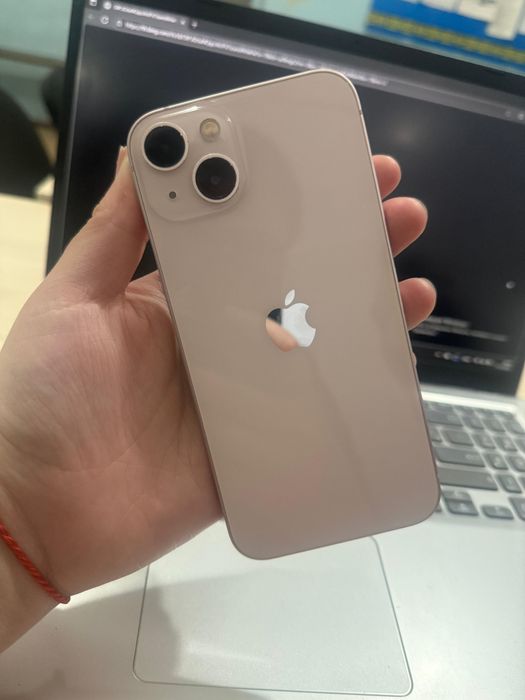 Продам телефон айфон 13