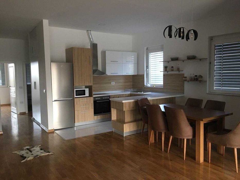 Дава се под наем Тристаен апартамент в Пловдив, Христо Смирненски - 82 кв.м за 280.5 € - Снимка #3