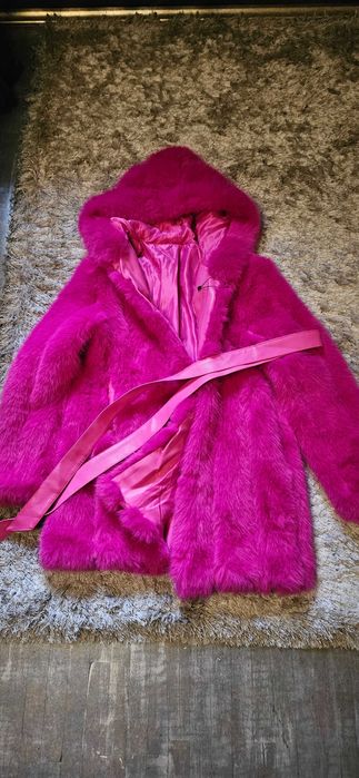 Продавам зимни грейки и палта