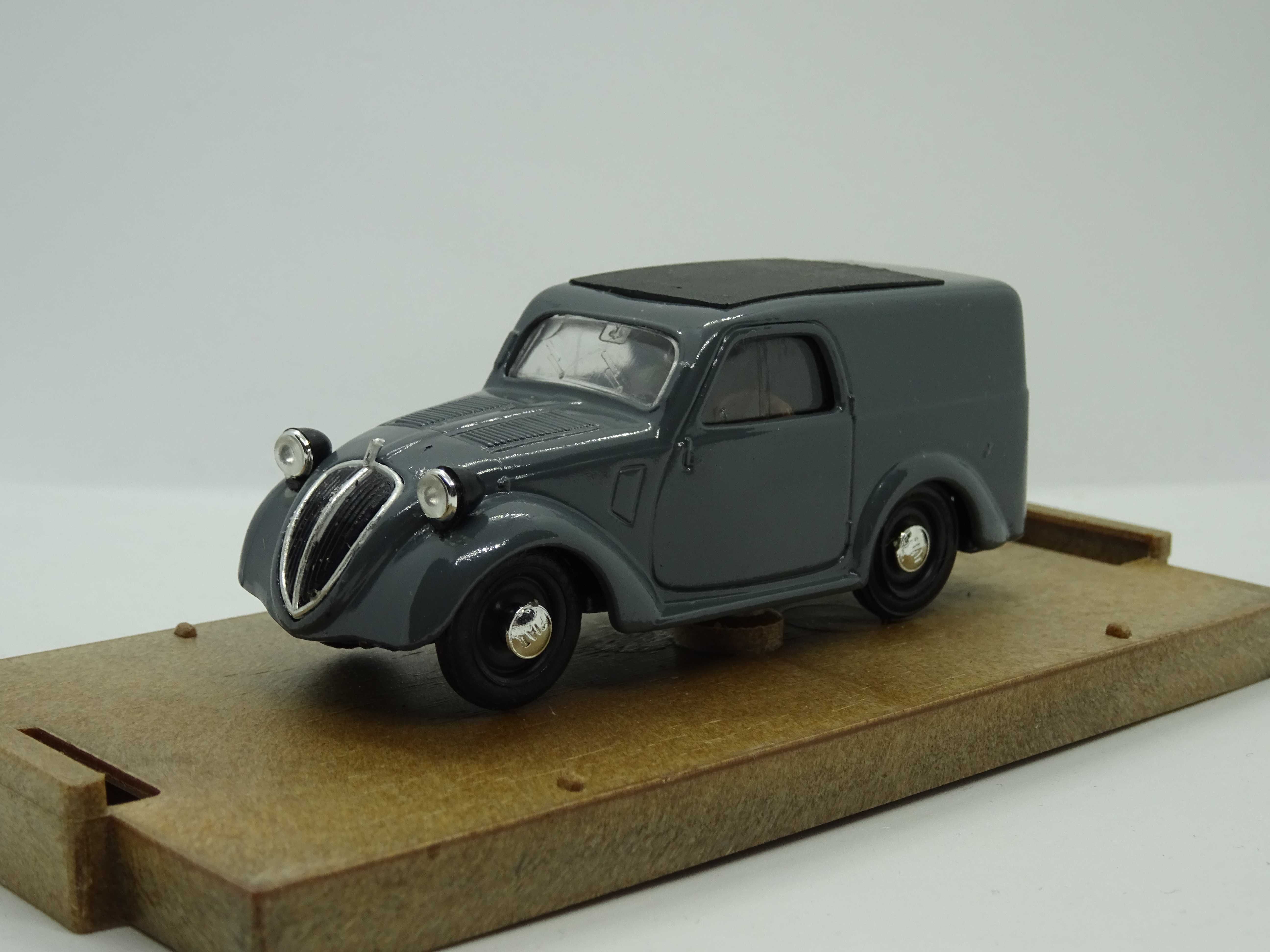 Macheta Fiat 500 r50 Furgone Brumm 1:43