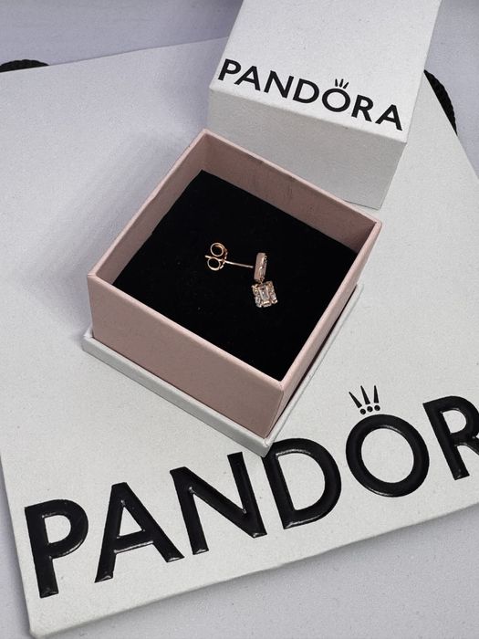 Пандора обеци Pandora