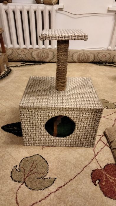 Продам домик для кошки