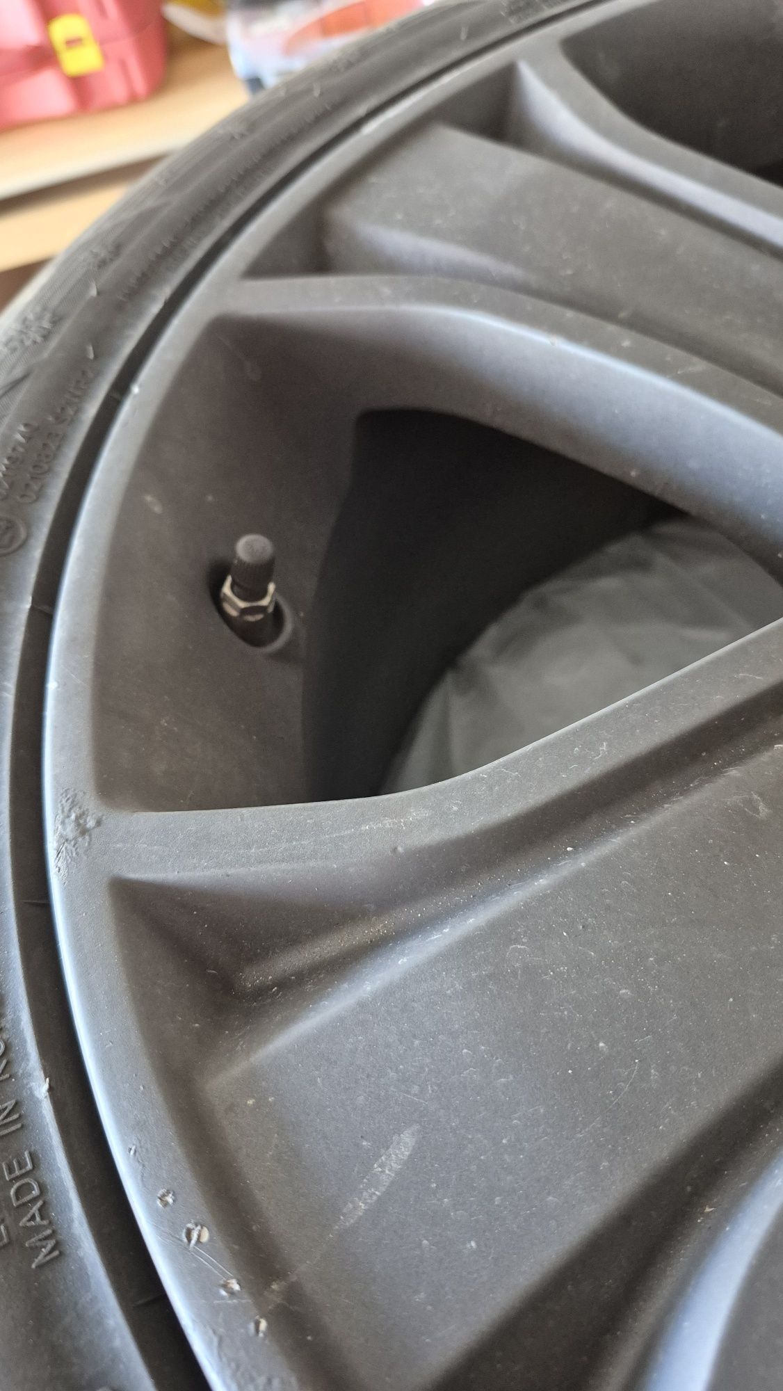 Нови зимни гуми Hankook 275/40/20 ДОТ24 с 20'' Джанти за Рейндж Роувър