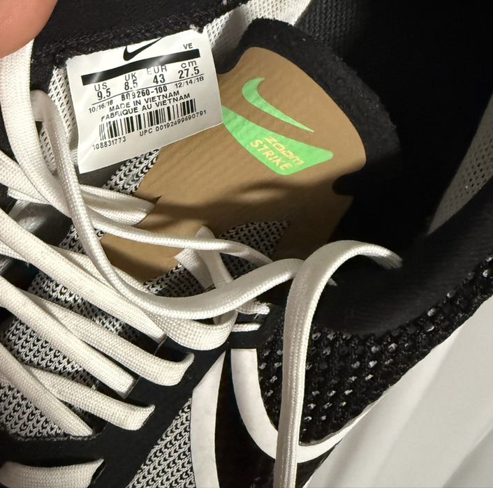 Adidasi Nike Zoom Strike 2 SE 43 - 27,5